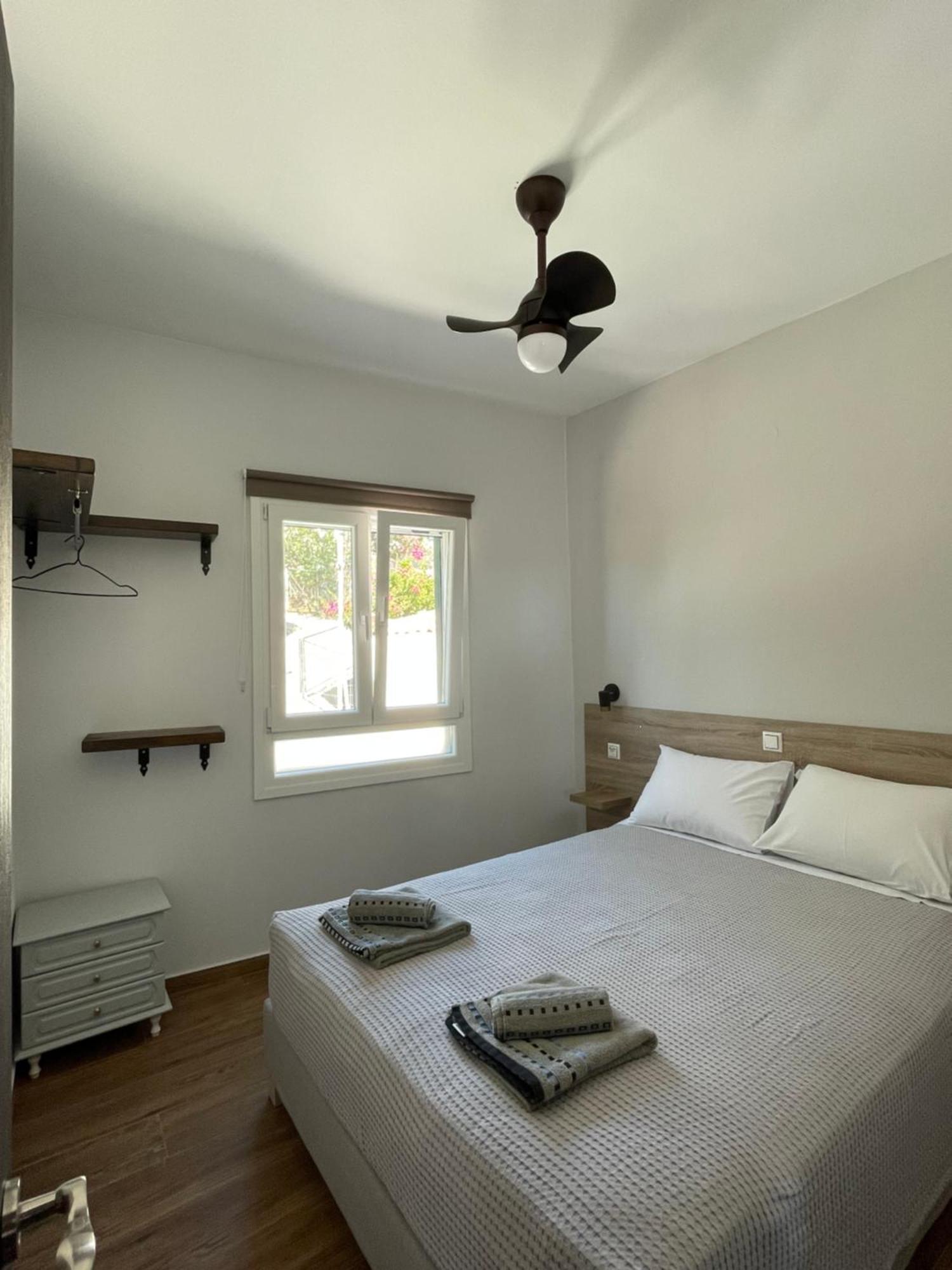 Q Apartments Molyvos มิธิมนา ภายนอก รูปภาพ