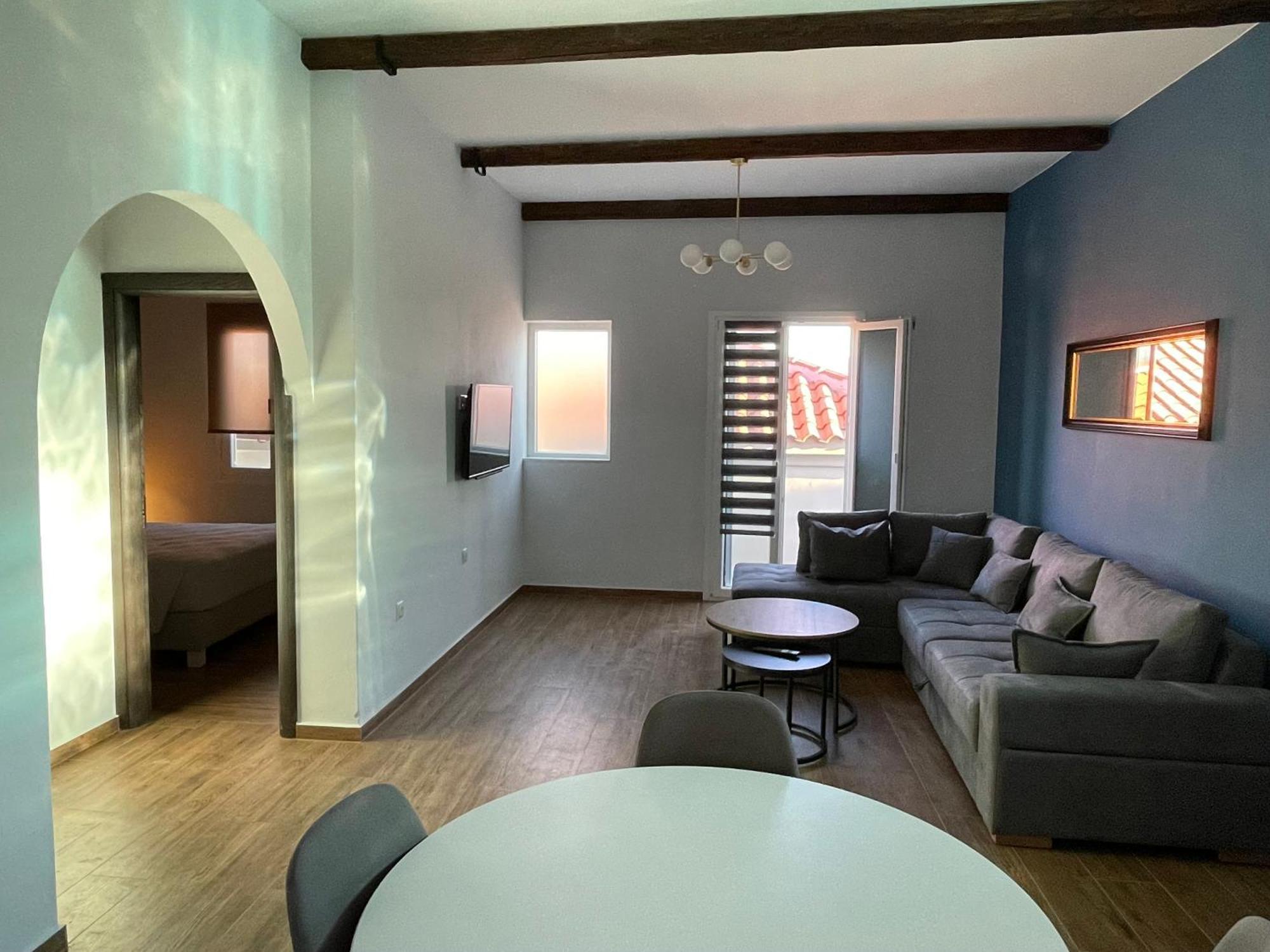 Q Apartments Molyvos มิธิมนา ภายนอก รูปภาพ